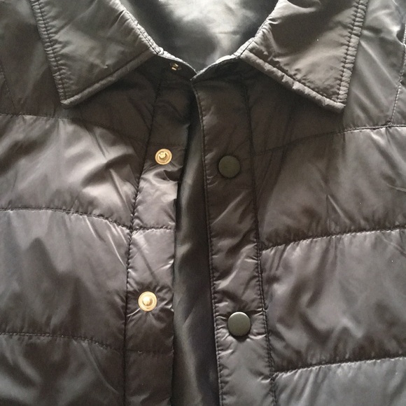 Old Navy Active Lightweight Quilted Shirt Jacket - Picture 4 of 6